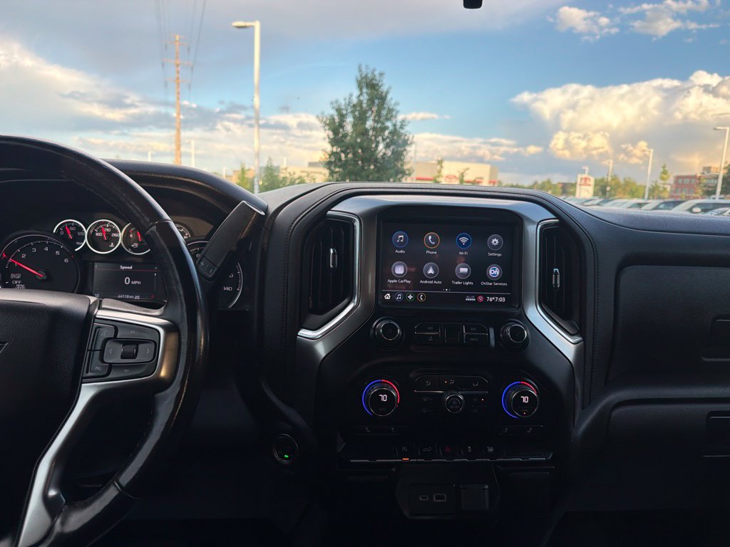 Used 2022 Chevrolet Silverado 1500 LT AWD/4WD image 31