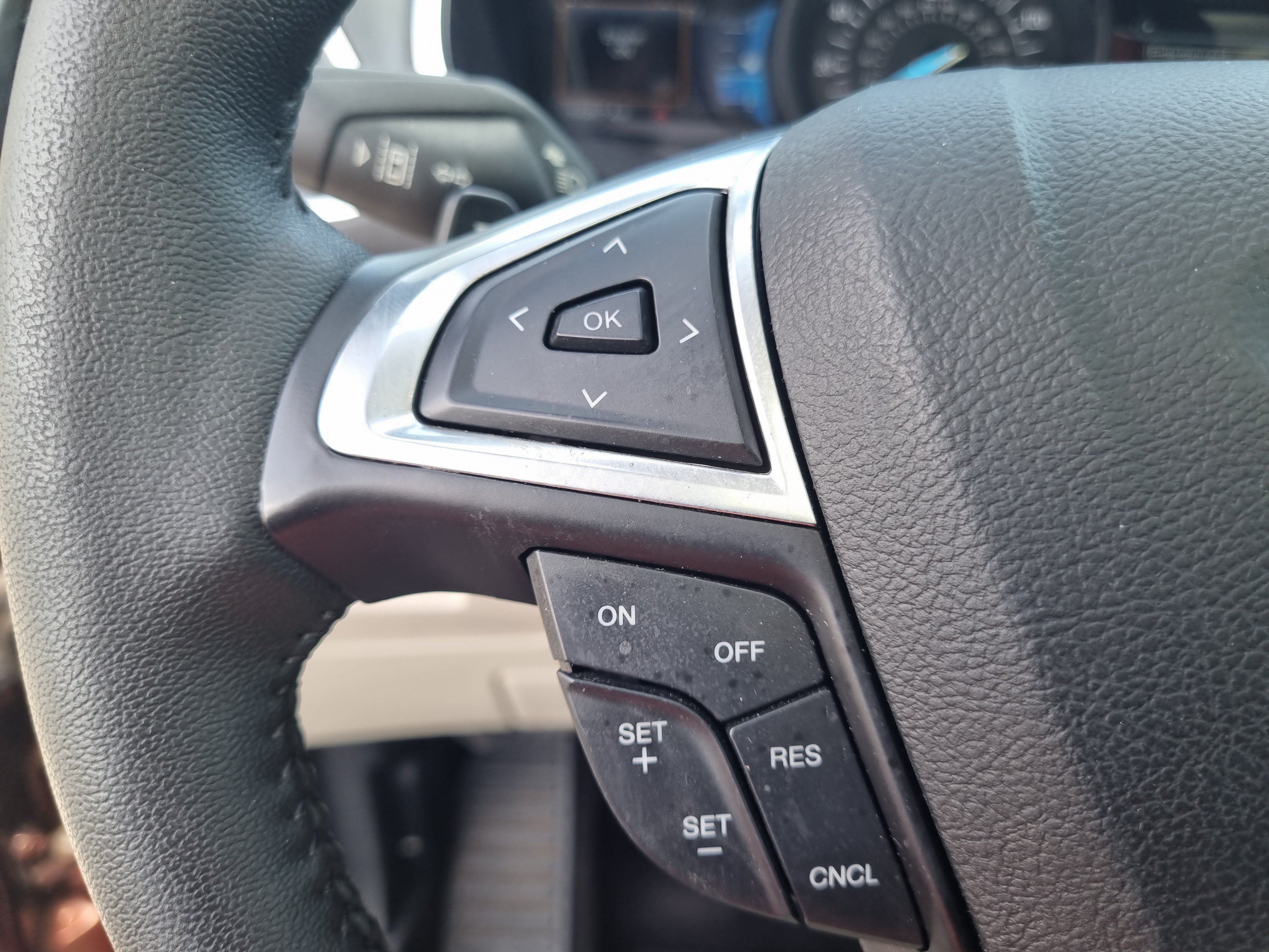 Used 2016 Ford Edge Titanium w/ Equipment Group 302A FWD image 26