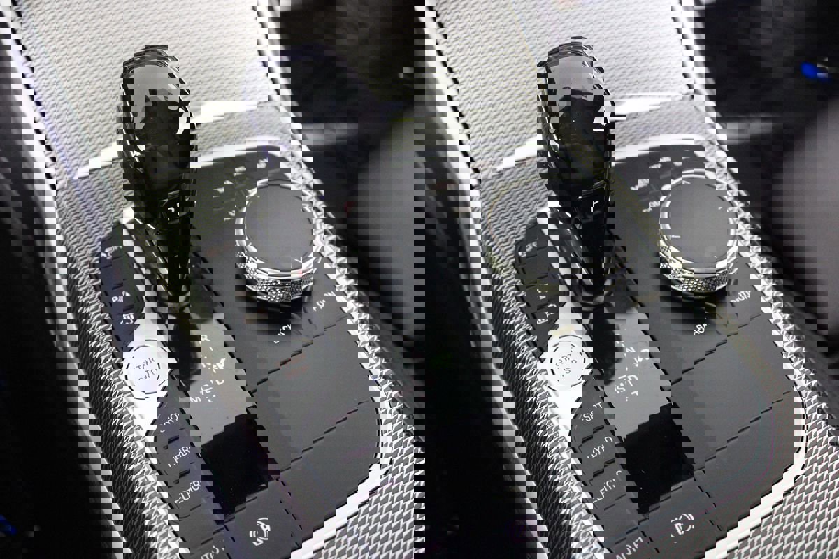 Used 2021 BMW 330e w/ M Sport Package image 17