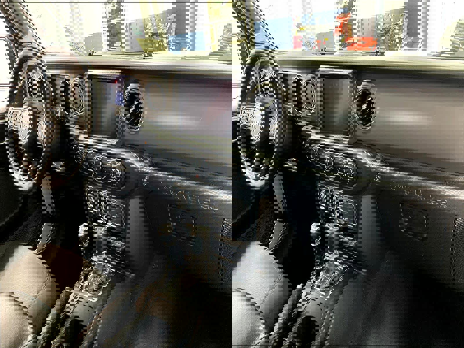 Used 2023 Jeep Wrangler Unlimited w/ Cold Weather Group image 14