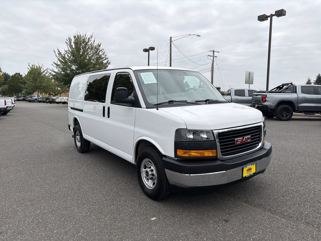 Certified 2018 GMC Savana 2500 w/ Driver Convenience Package RWD image 3
