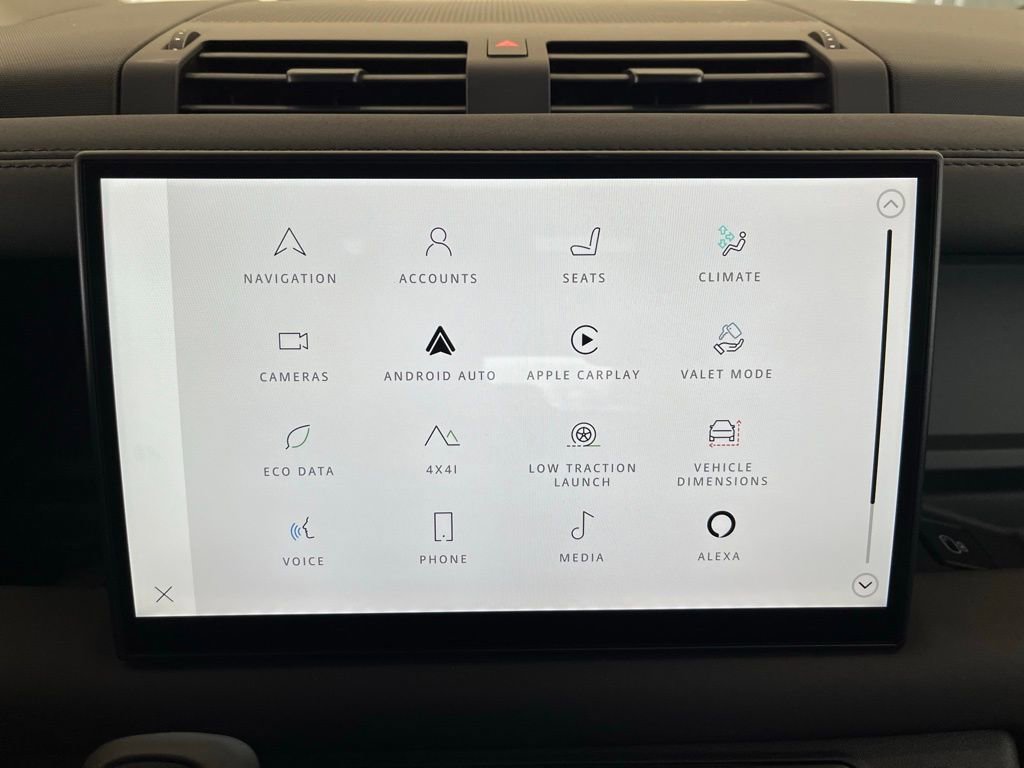 Used 2025 Land Rover Defender 110 X-Dynamic SE image 43