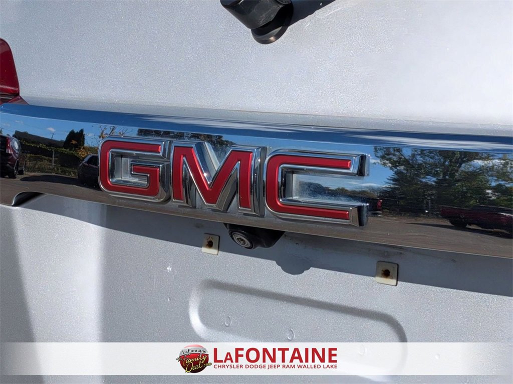 Used 2020 GMC Acadia Denali image 9