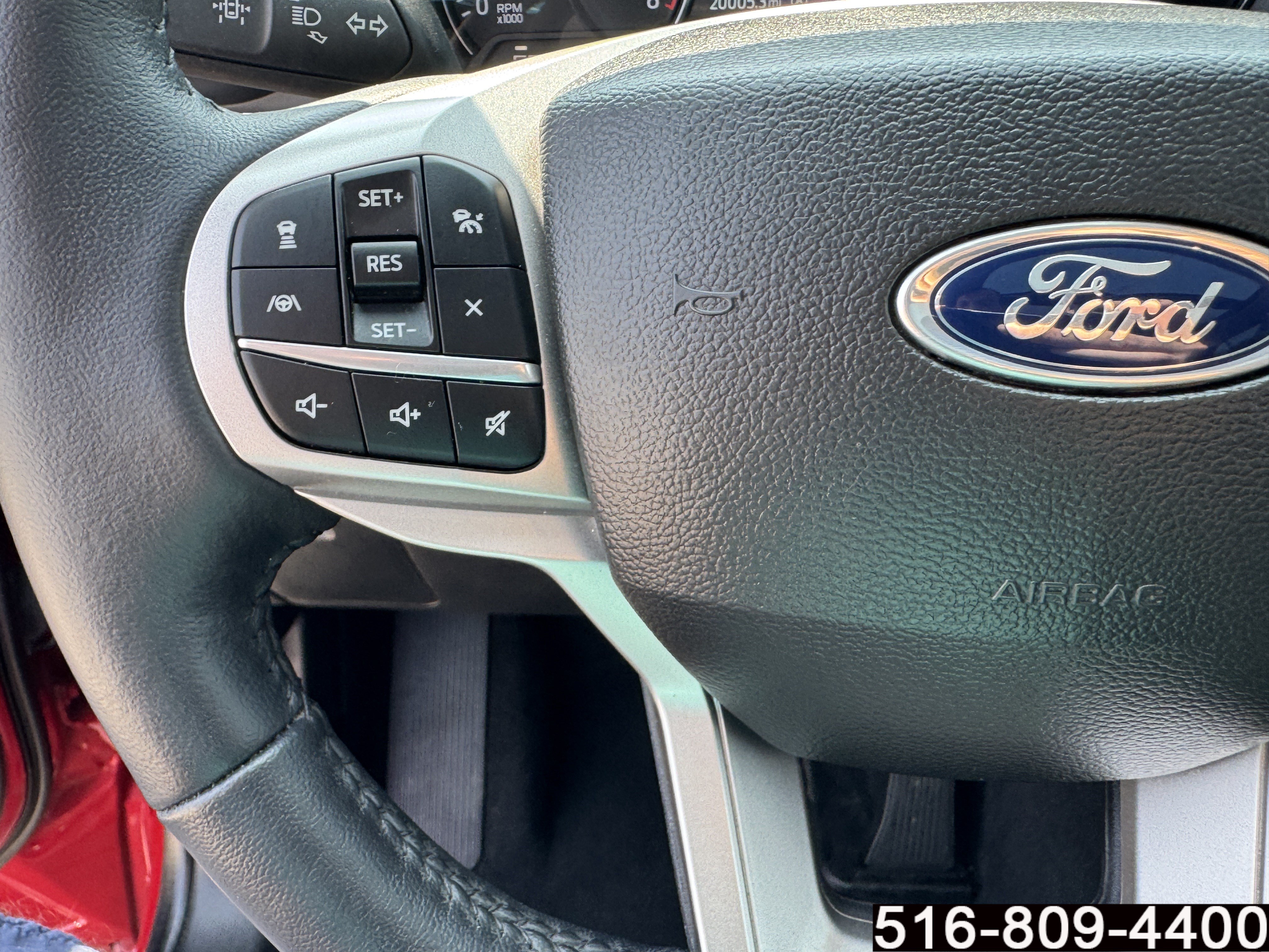 Used 2023 Ford Explorer XLT w/ Equipment Group 202A AWD/4WD image 23