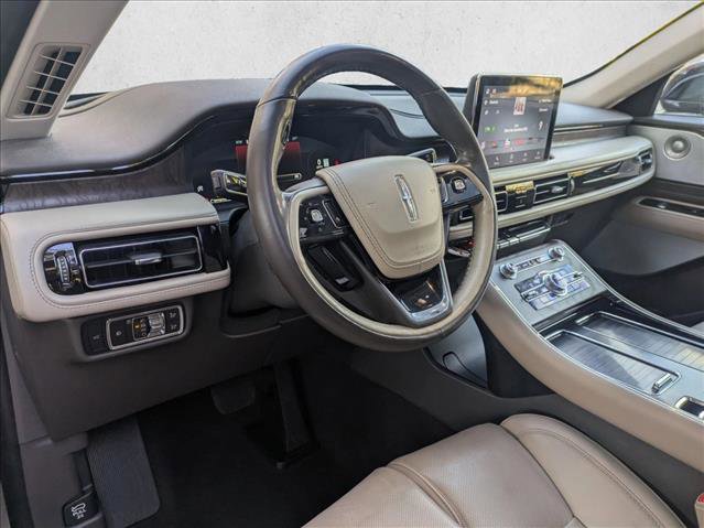Used 2020 Lincoln Aviator Reserve w/ Equipment Group 202A image 10