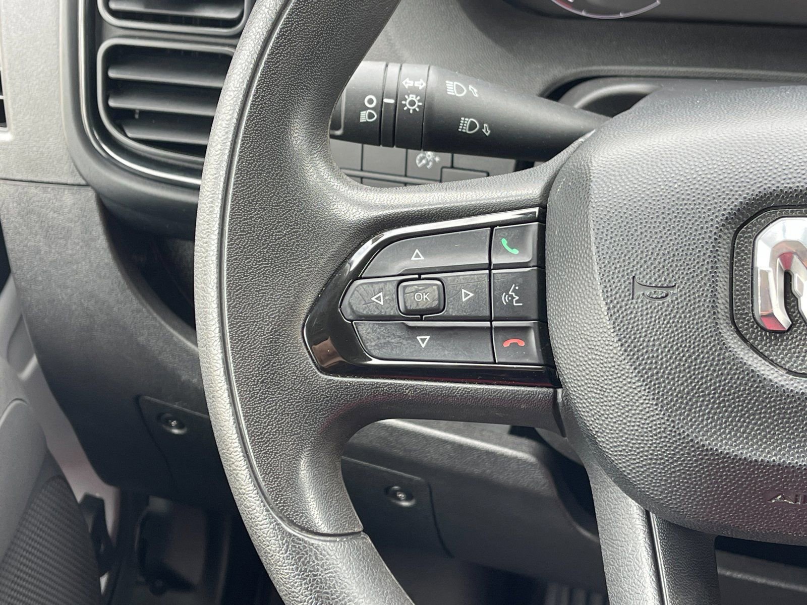 Used 2024 RAM ProMaster 2500 image 27