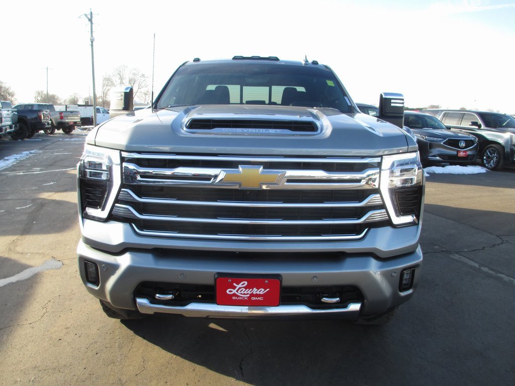 Certified 2025 Chevrolet Silverado 3500 High Country w/ Technology Package image 12
