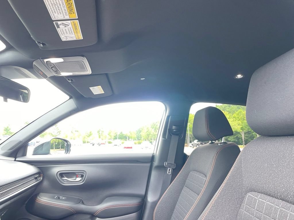 Certified 2025 Honda HR-V Sport image 28