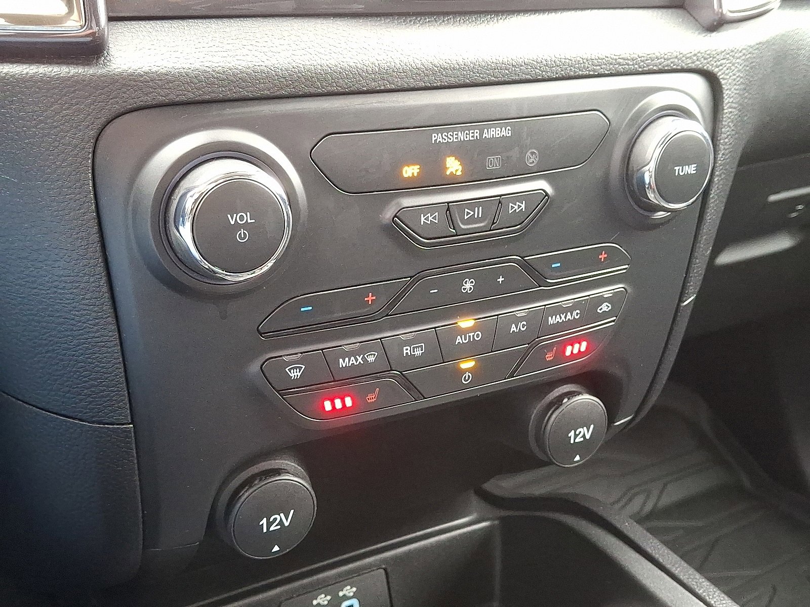 Used 2023 Ford Ranger Lariat w/ Equipment Group 501A High image 16