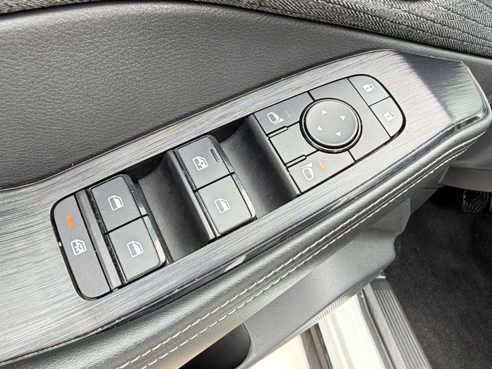 Used 2022 Nissan Rogue S FWD image 20