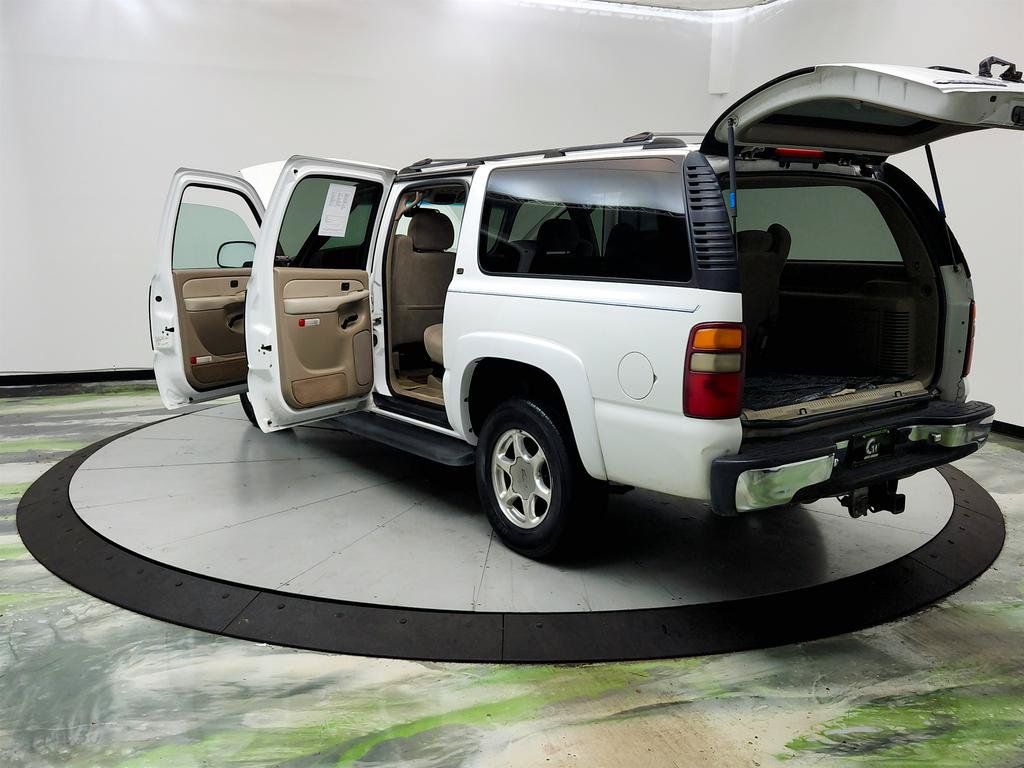 Used 2001 Chevrolet Suburban LS w/ LS Preferred Equipment Group RWD image 12