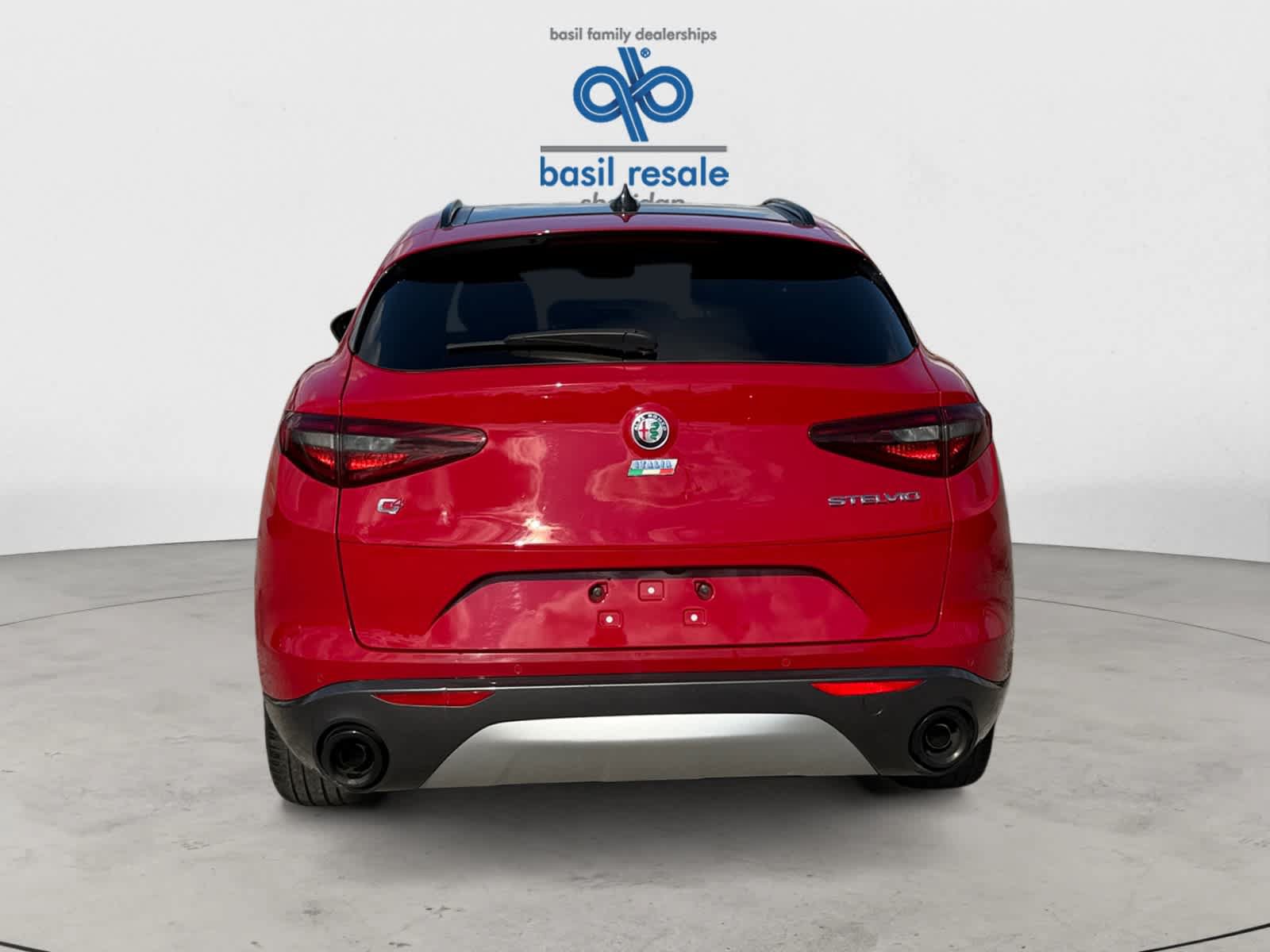 Used 2022 Alfa Romeo Stelvio Ti AWD/4WD image 5