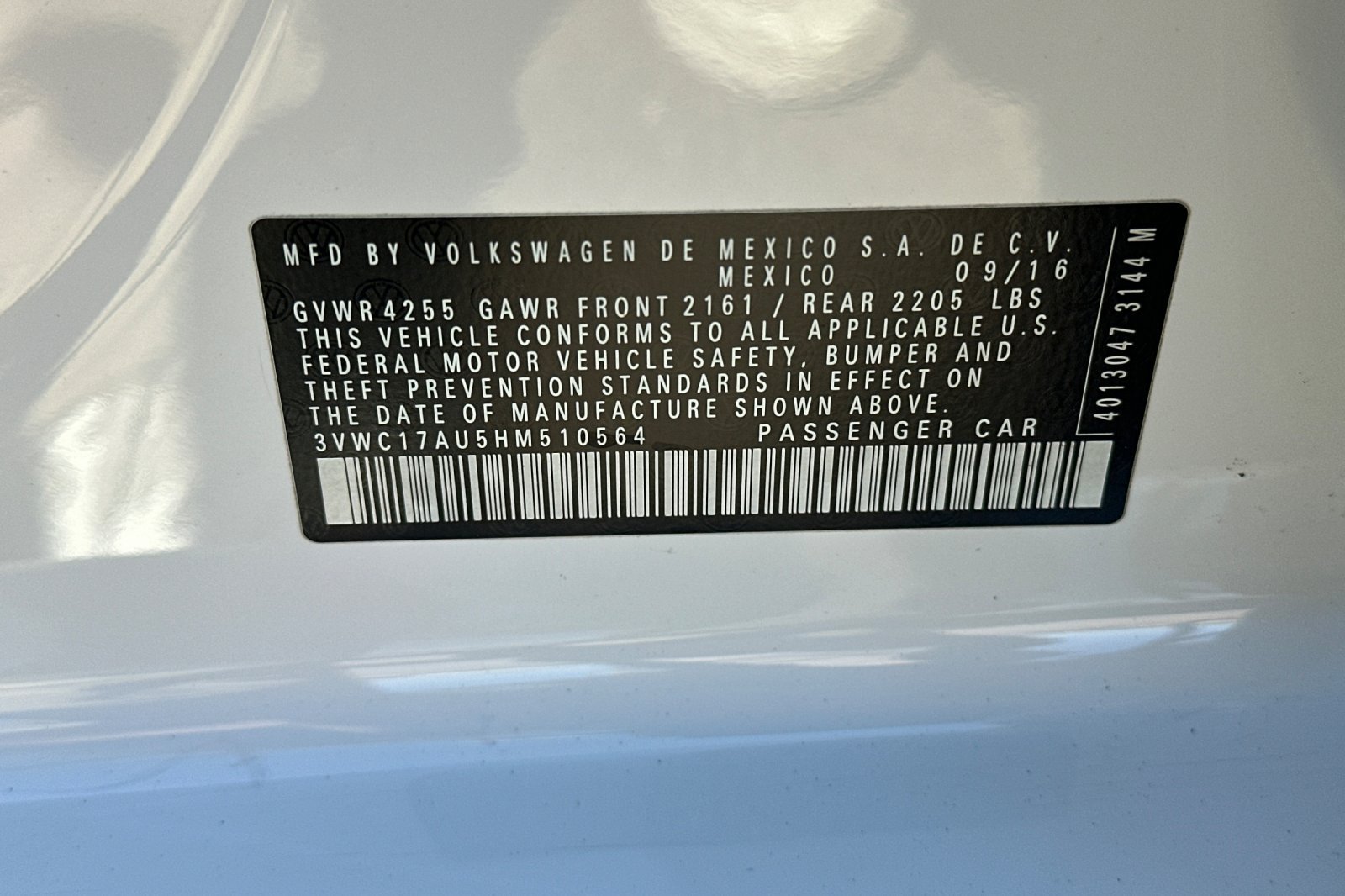 Used 2017 Volkswagen Golf S FWD image 26
