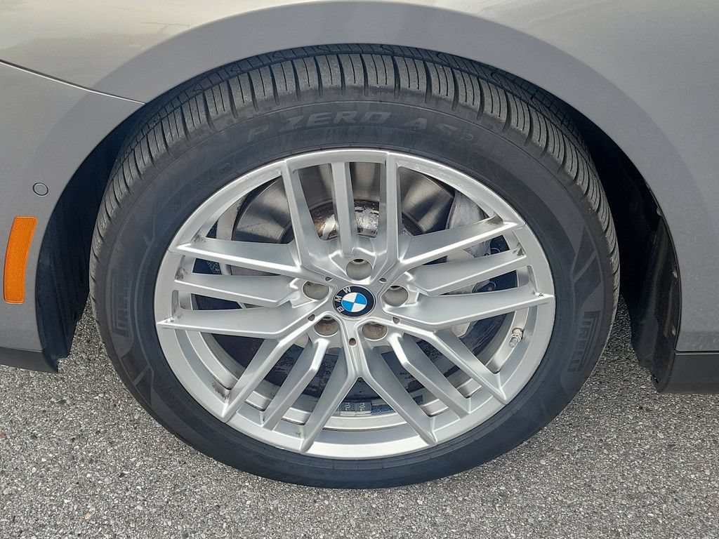 Used 2024 BMW 530i xDrive w/ Premium Package AWD/4WD image 12