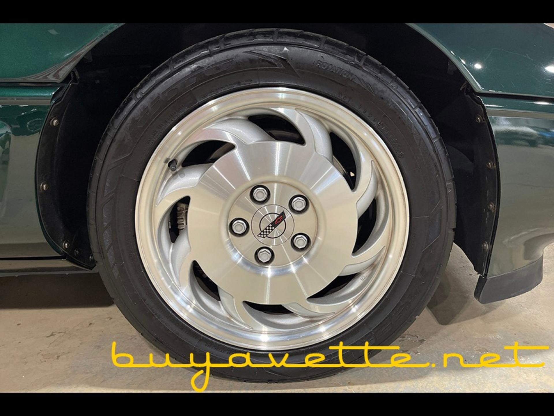 Used 1996 Chevrolet Corvette Coupe image 9