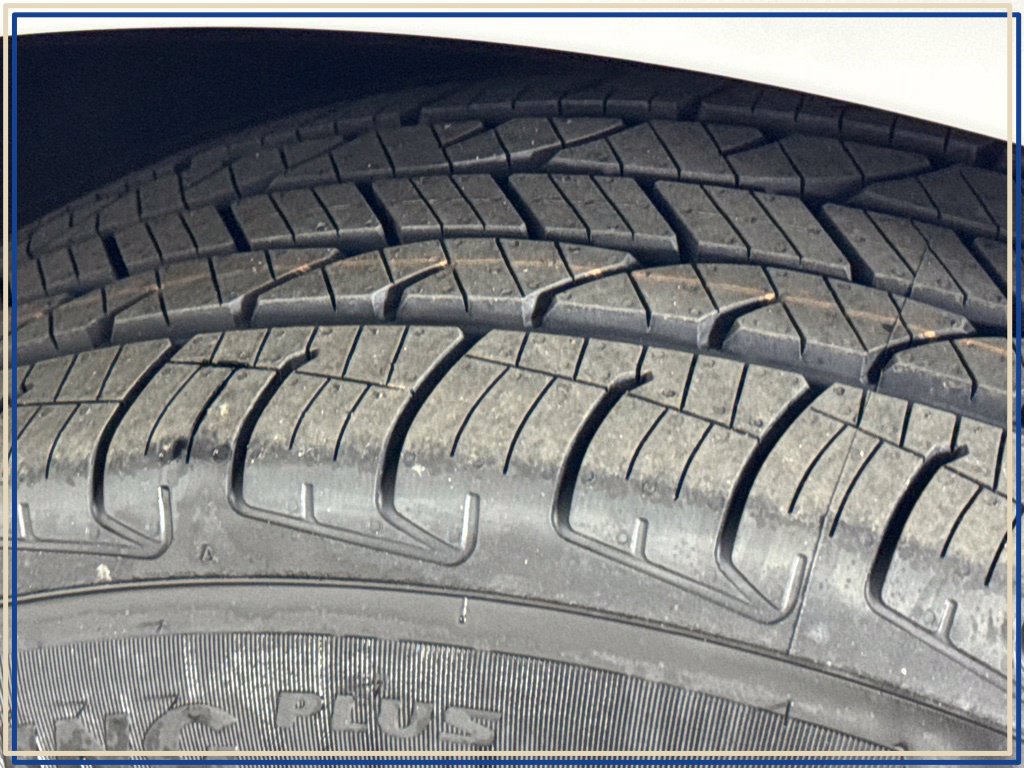 Certified 2024 Chevrolet Equinox LT AWD/4WD image 11