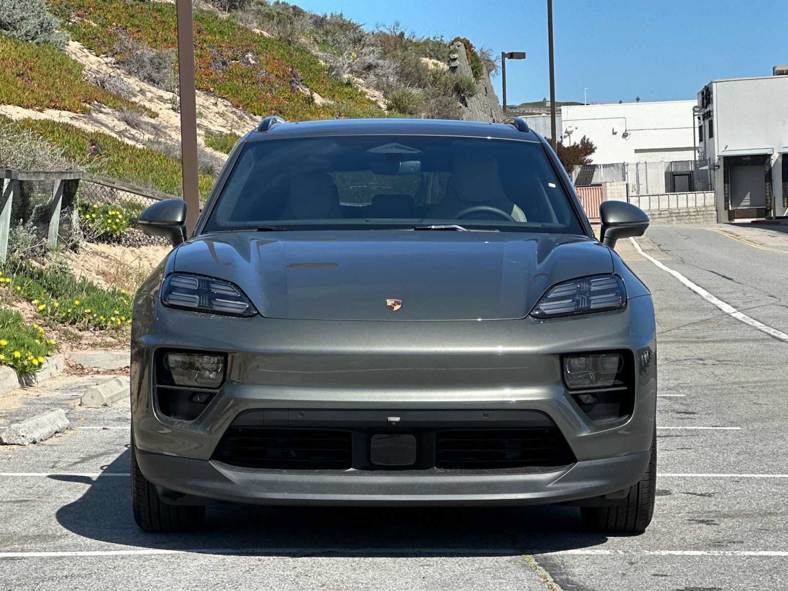 New 2026 Porsche Macan 4 Electric image 11