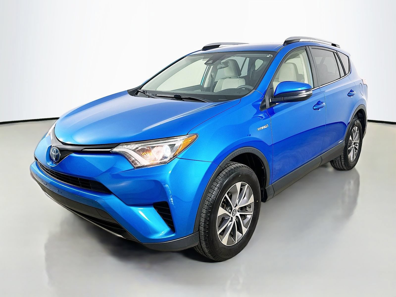 Used 2018 Toyota RAV4 LE