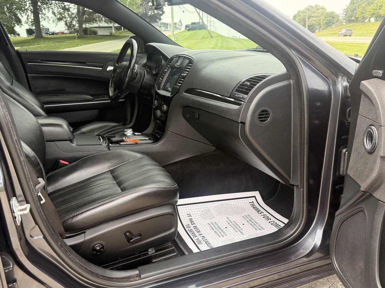 Used 2018 Chrysler 300 S AWD/4WD image 32