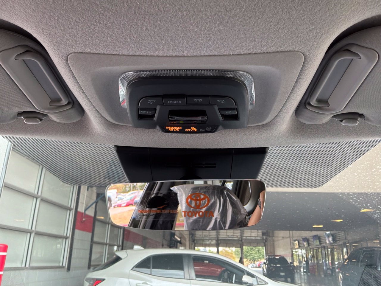 New 2026 Toyota Corolla Cross XLE w/ Convenience Package FWD image 15