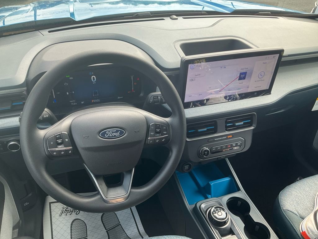 New 2026 Ford Maverick XLT image 25