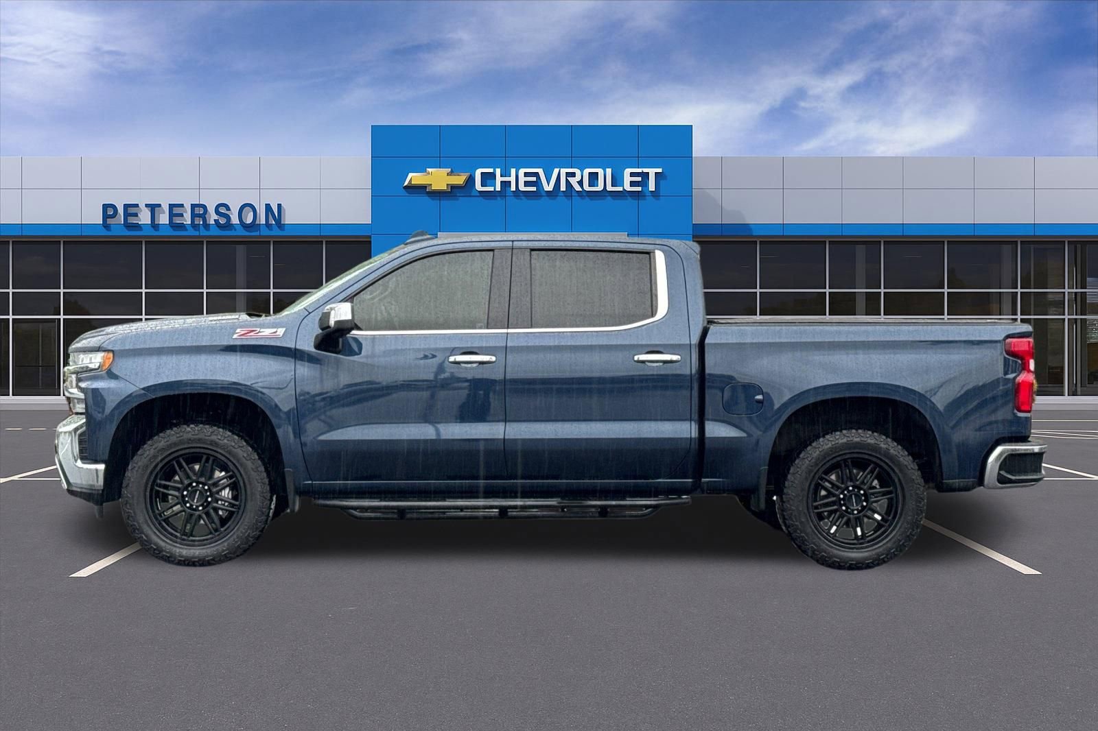 Used 2021 Chevrolet Silverado 1500 LTZ w/ Technology Package AWD/4WD image 7