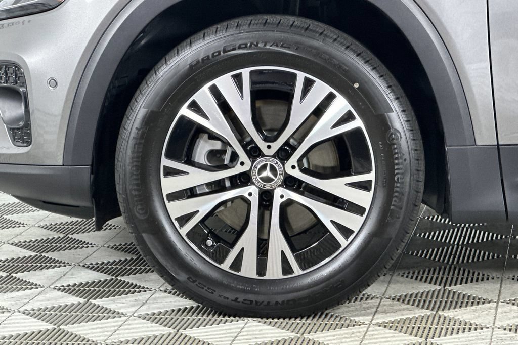 Certified 2026 Mercedes-Benz GLB 250 4MATIC image 34