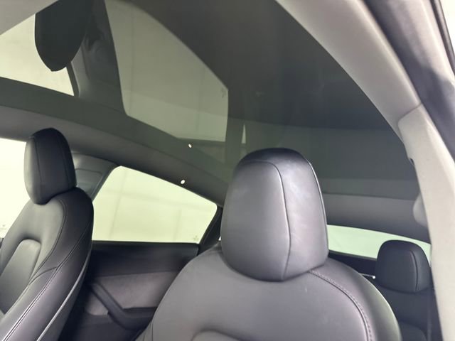 Used 2020 Tesla Model Y Long Range image 12