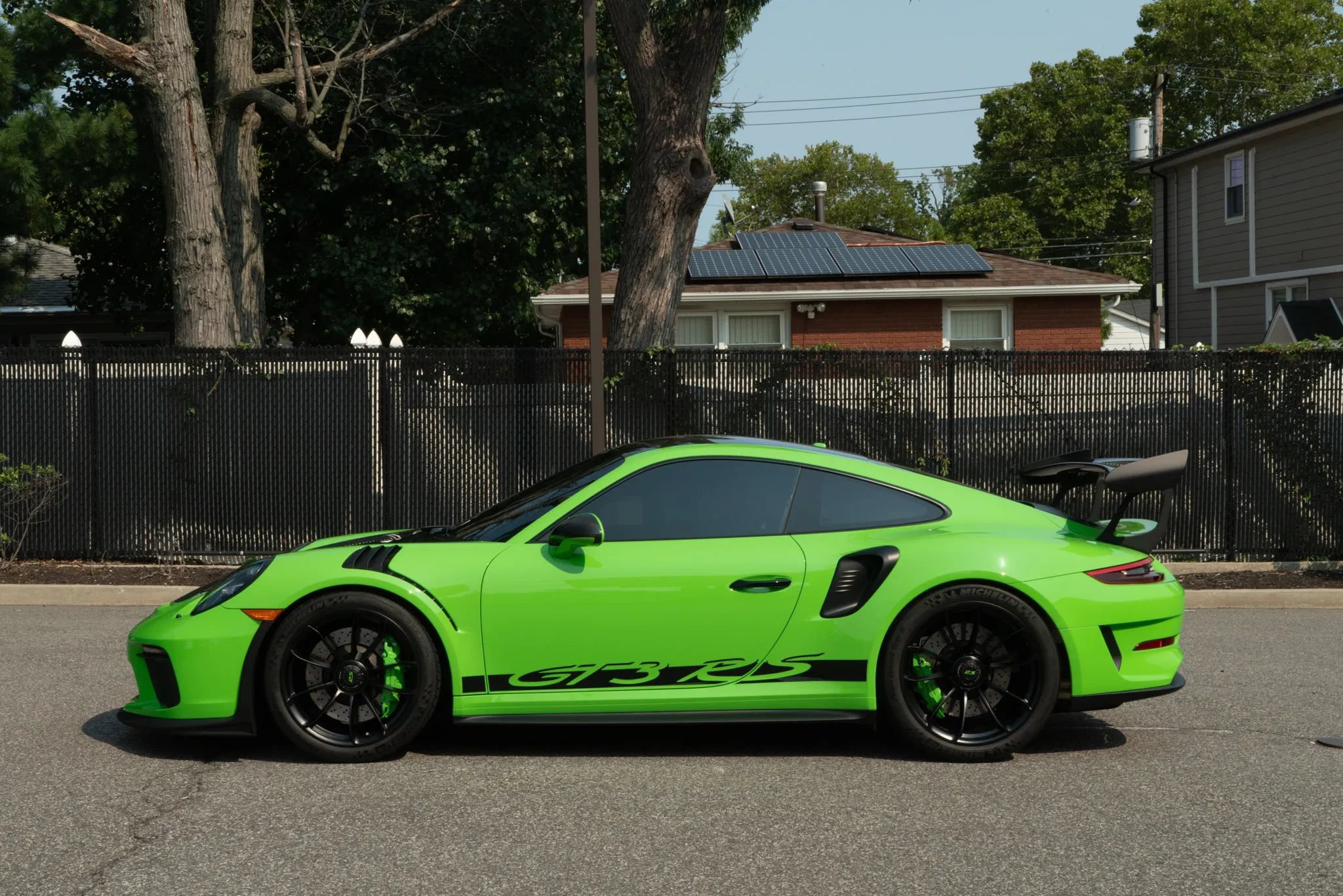Used 2019 Porsche 911 GT3 RS RWD image 5