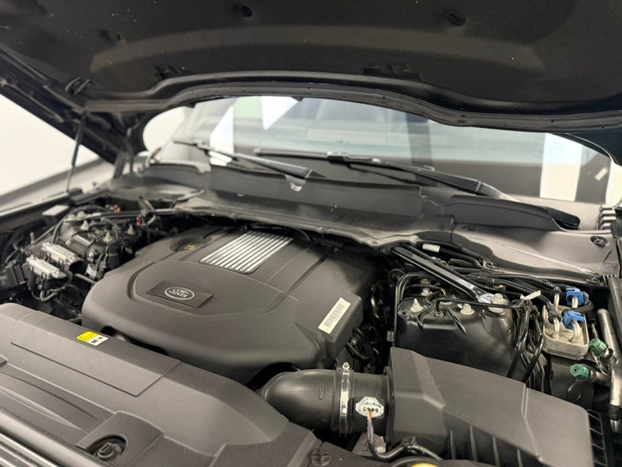 Used 2019 Land Rover Range Rover AWD/4WD image 34
