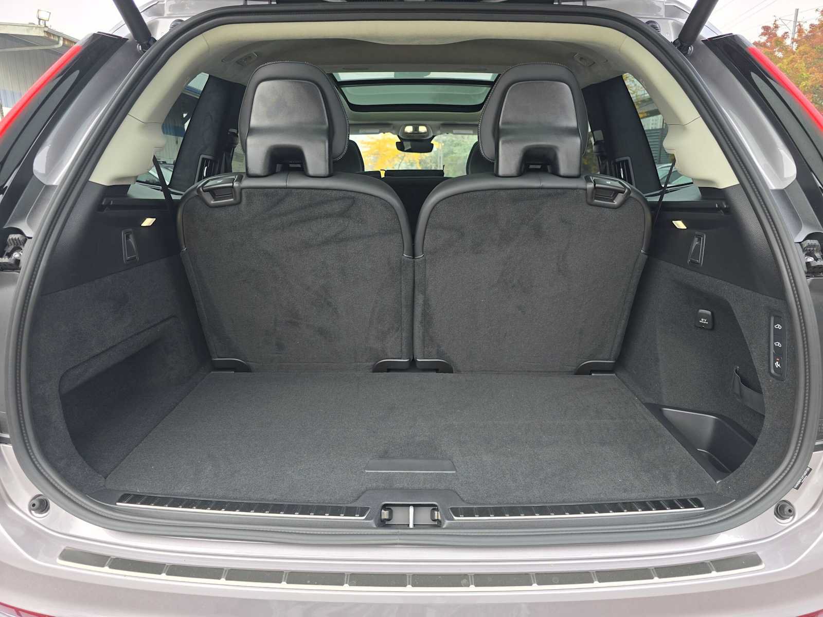 New 2027 Volvo XC90 T8 Ultra AWD/4WD image 14