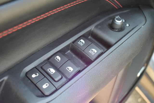 Used 2022 Jeep Compass Trailhawk w/ Sun and Sound Group AWD/4WD image 19
