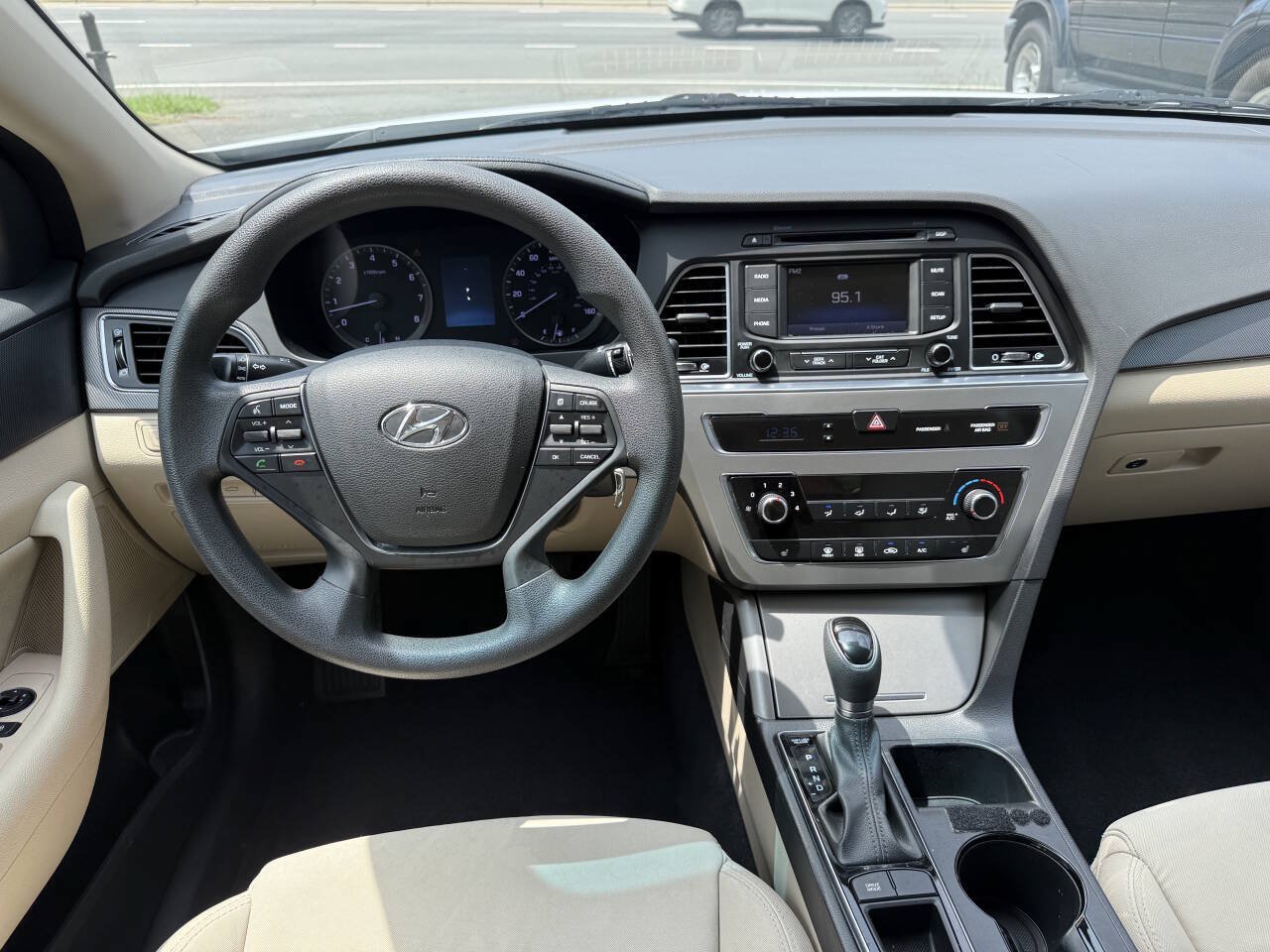 Used 2015 Hyundai Sonata Sport FWD image 17