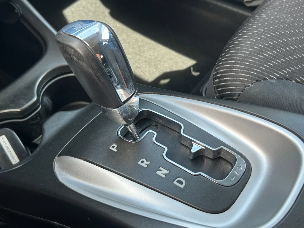 Used 2018 Dodge Journey SXT w/ Connectivity Group FWD image 16