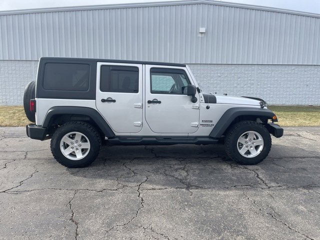 Used 2012 Jeep Wrangler Unlimited Sport image 16