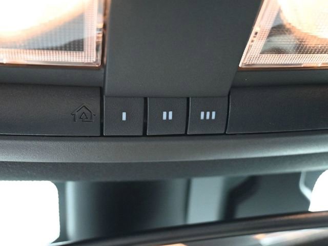 Used 2021 Dodge Challenger SRT Hellcat image 31