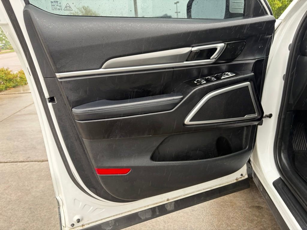 Used 2020 Kia Telluride LX AWD/4WD image 10