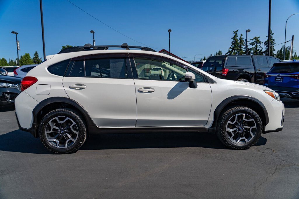 Used 2017 Subaru Crosstrek 2.0i Limited AWD/4WD image 9