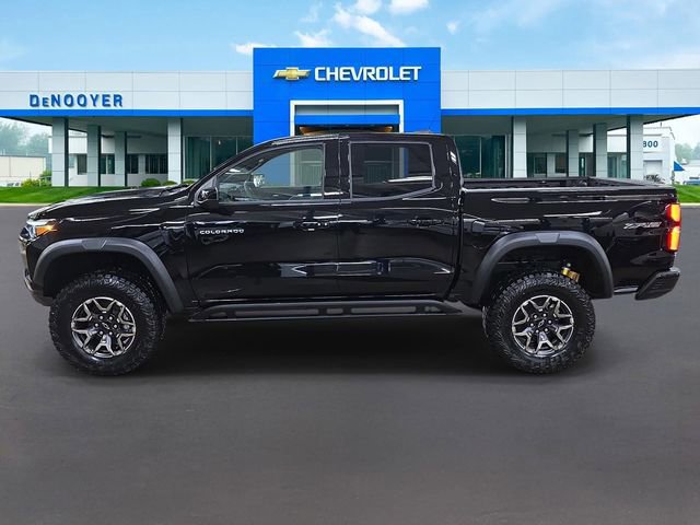 New 2026 Chevrolet Colorado ZR2 w/ Technology Package AWD/4WD image 9
