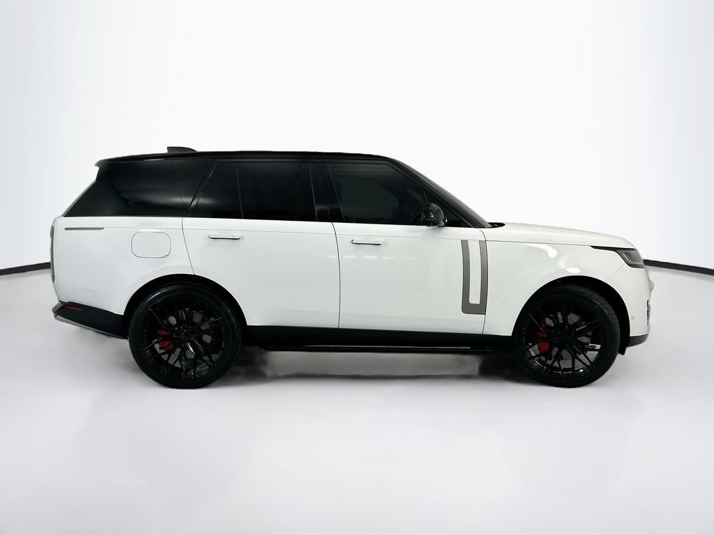 Used 2023 Land Rover Range Rover SE AWD/4WD image 4