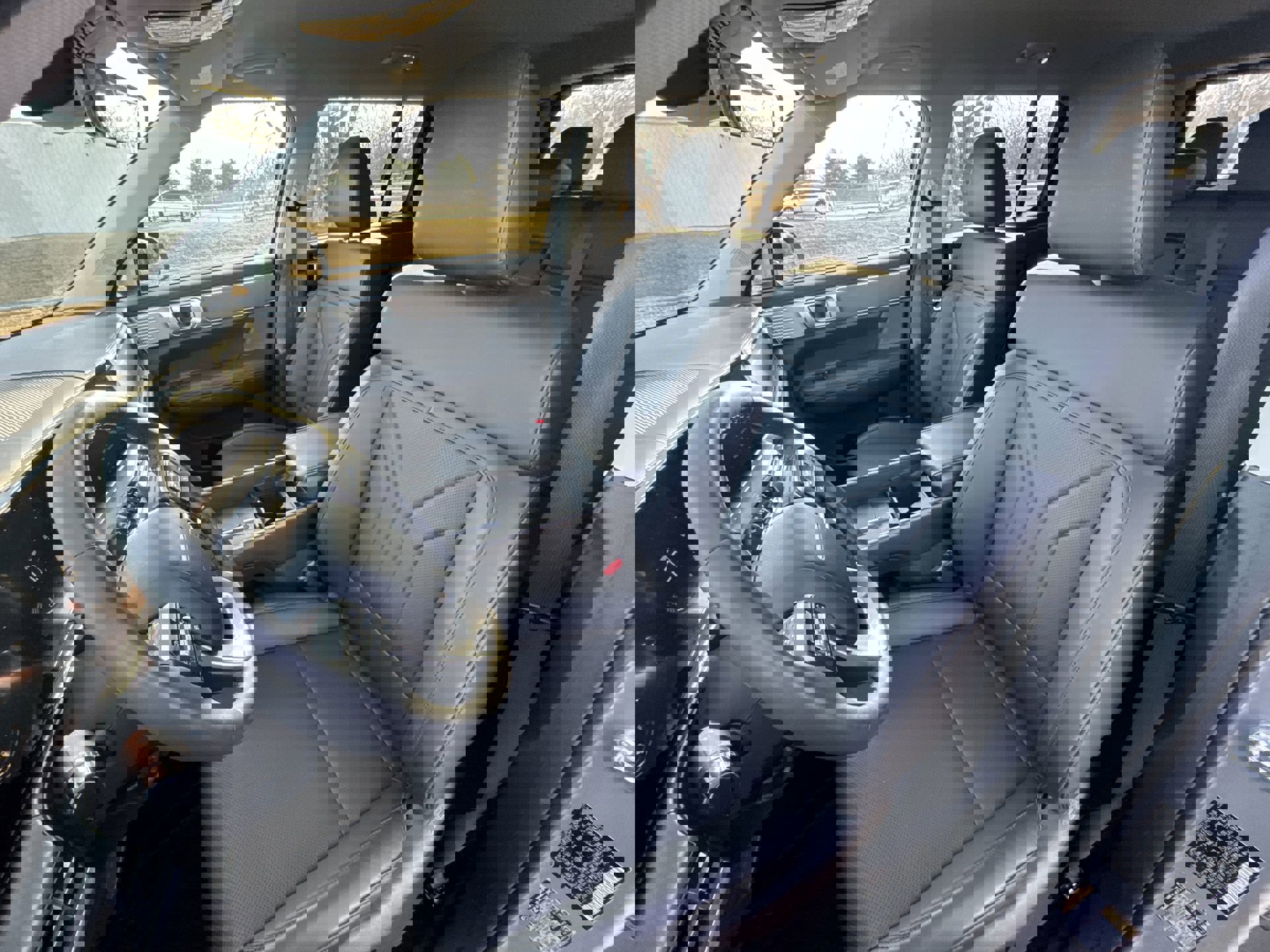 Used 2025 Hyundai Santa Fe SEL image 11