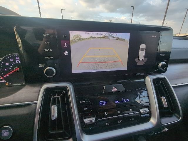 Used 2023 Kia Sorento EX w/ Panoramic Sunroof Package FWD image 17