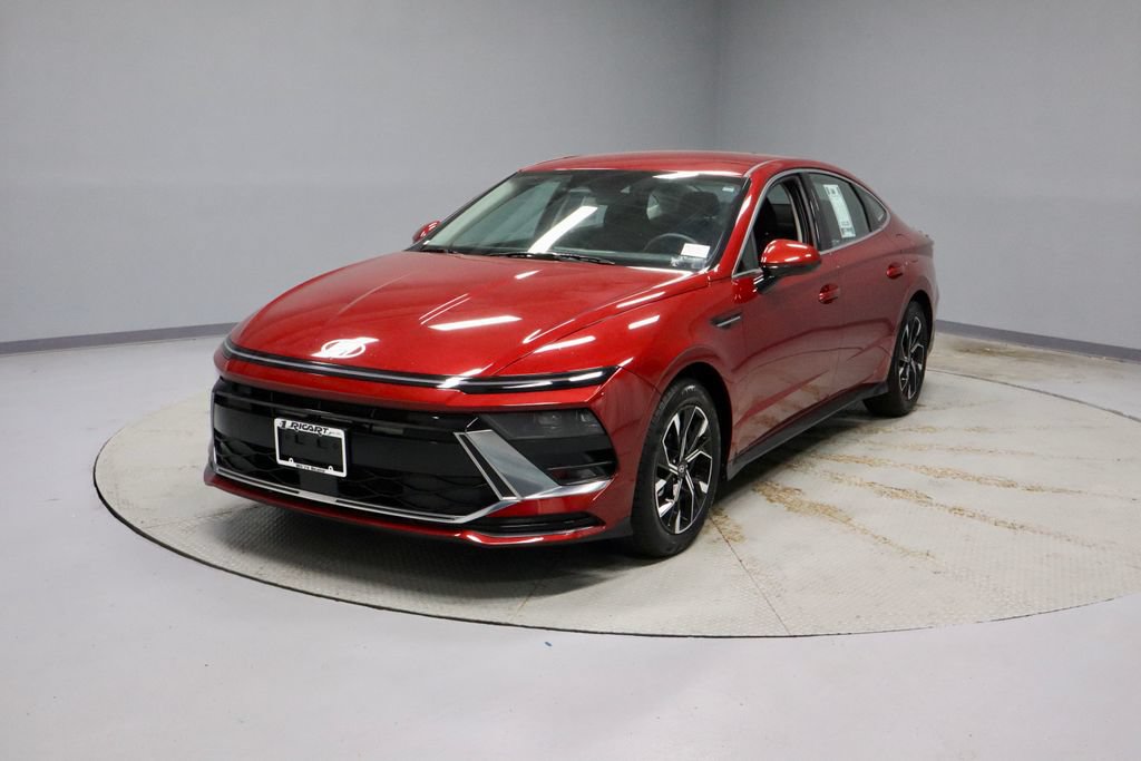 Used 2025 Hyundai Sonata SEL FWD image 7
