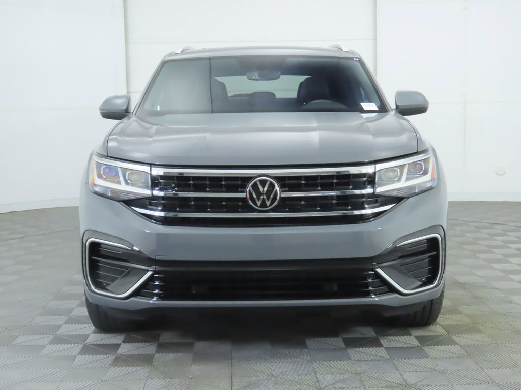 Used 2021 Volkswagen Atlas Cross Sport SE w/ Panoramic Sunroof Package image 2