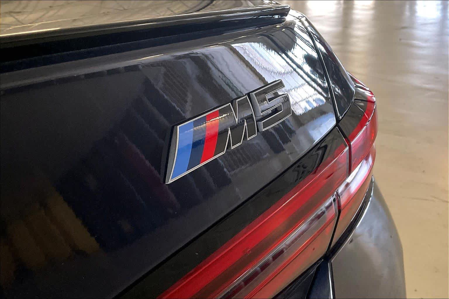 New 2027 BMW M5 w/ Executive Package AWD/4WD image 15