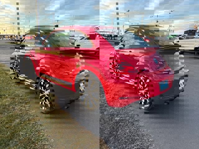 Used 2013 Volkswagen Beetle Turbo image 5