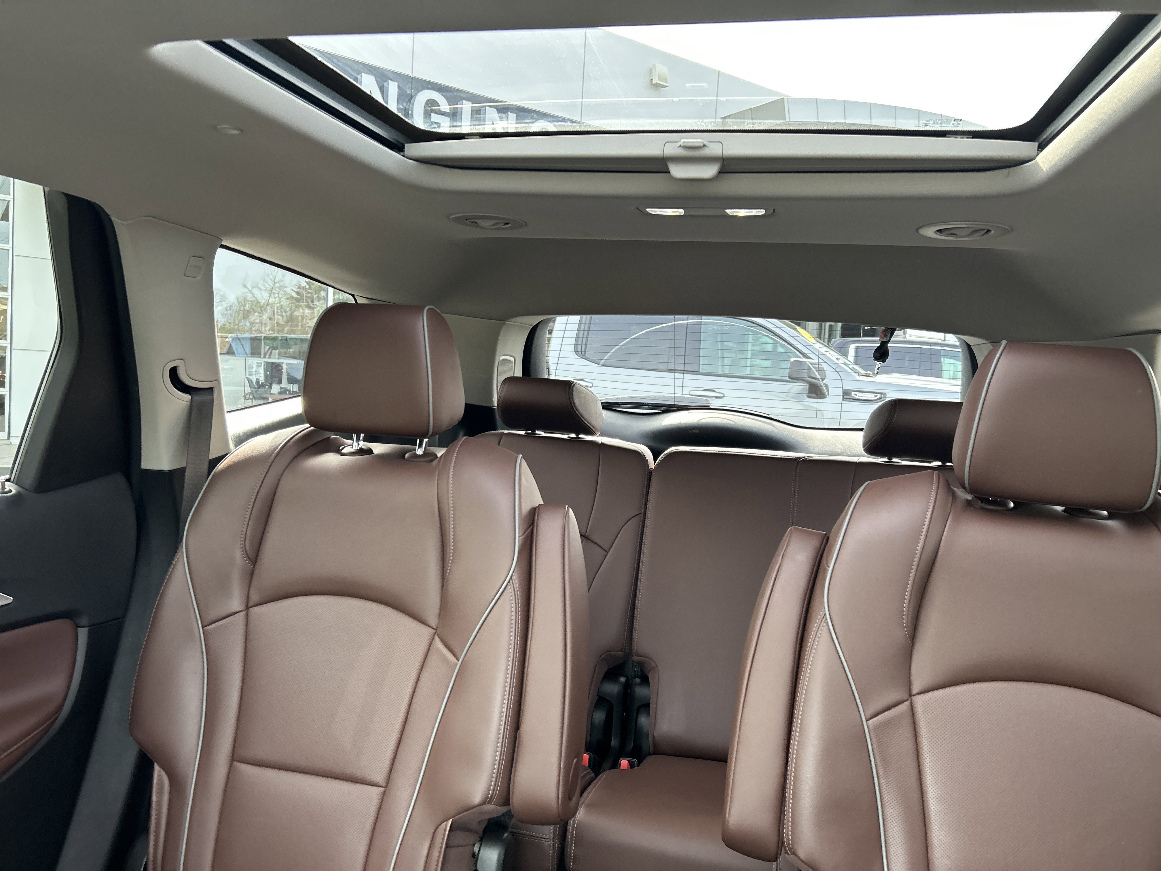Used 2021 Buick Enclave Avenir w/ Avenir Technology Package image 18