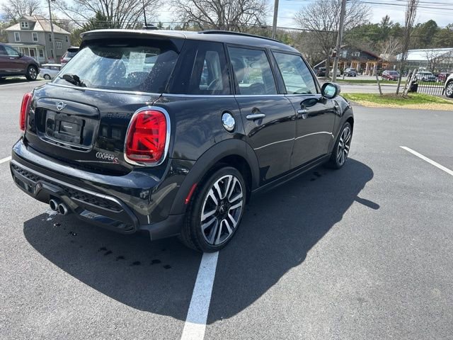 Used 2023 MINI Cooper S FWD image 6