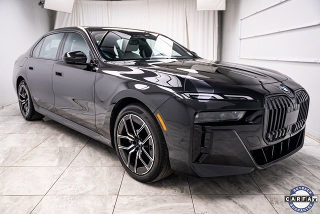Used 2023 BMW 760i xDrive image 1