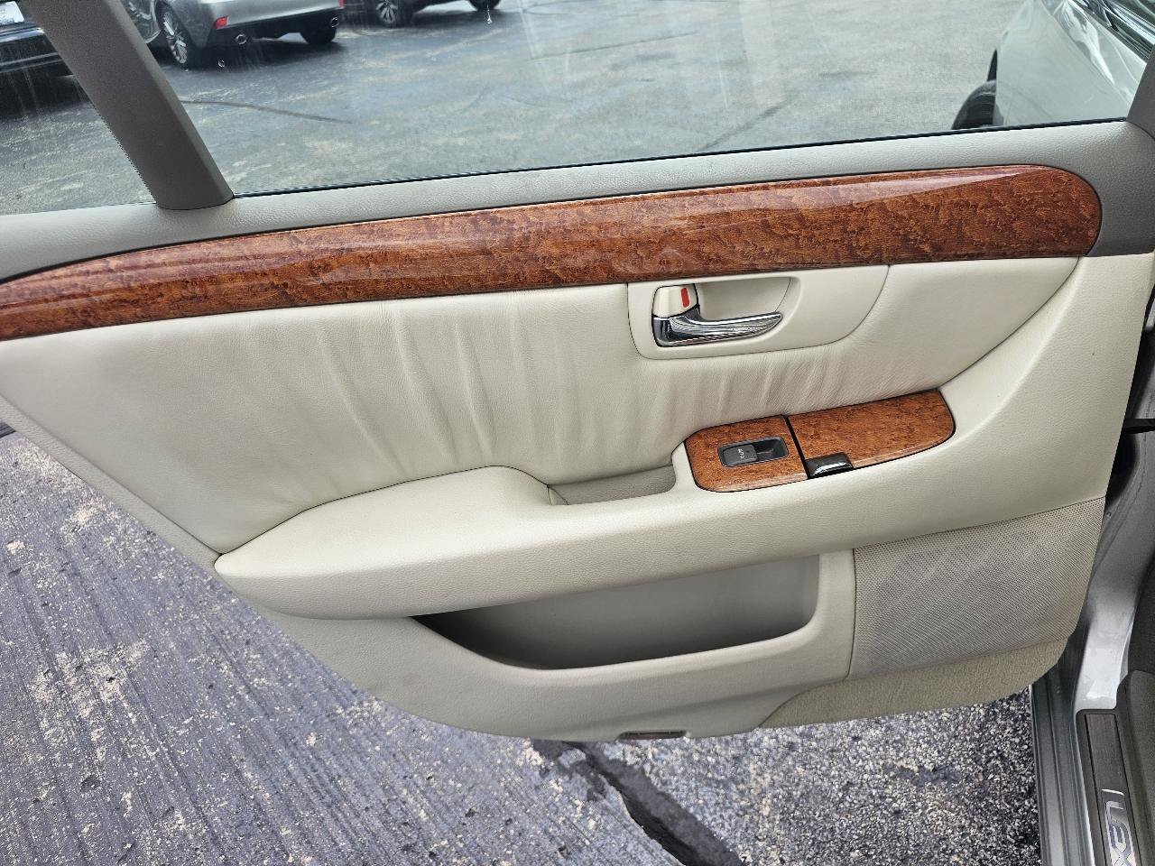 Used 2002 Lexus LS 430 RWD image 42